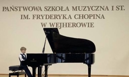 Bartek Dudkiewicz wyróżniony w konkursie pianistycznym